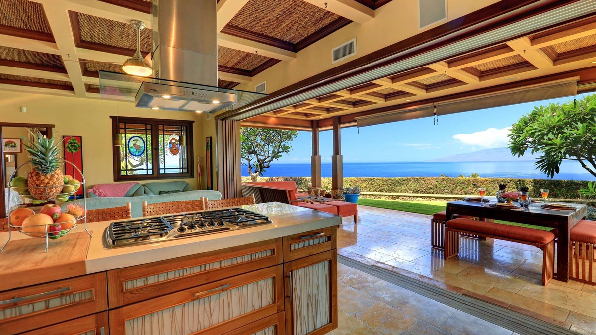 Historic Lahaina Front Street House | Aloha Spirit Maui 2 Bedroom Home by RedAwning