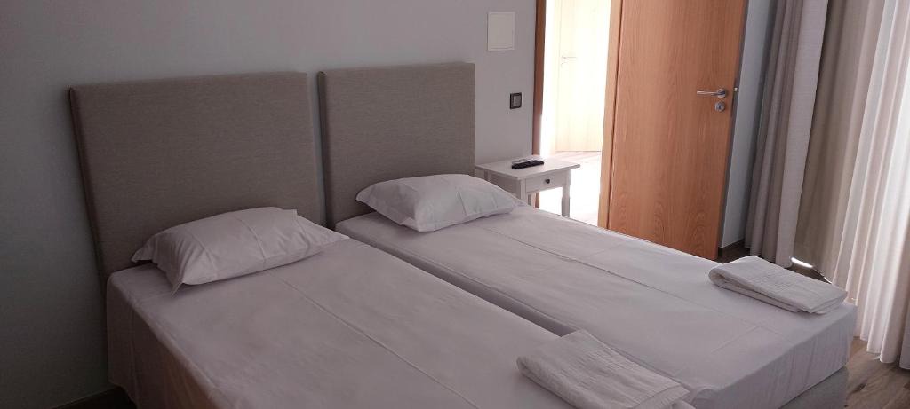 Santiago do Cacem Hotel | Alojamento Local - Covas