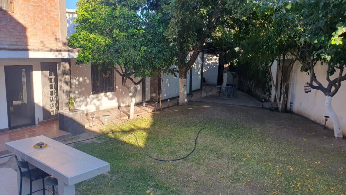 Torreon Apartment | Alojamiento cerca del aeropuerto con alberca