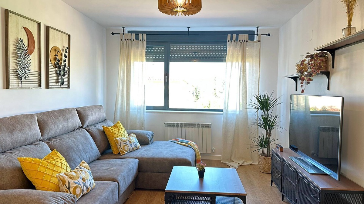 Arges Apartment | Alojamiento Entero: Piso en Argés, Toledo España