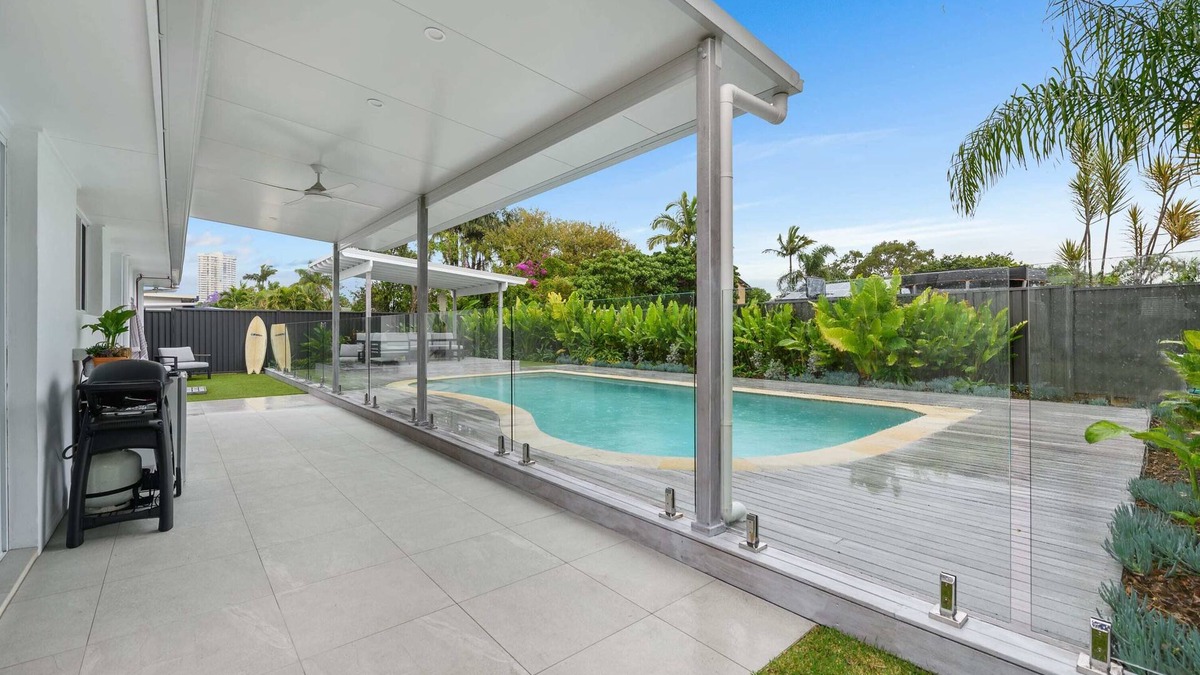 Burleigh Waters House | Aloka By Khove Summar