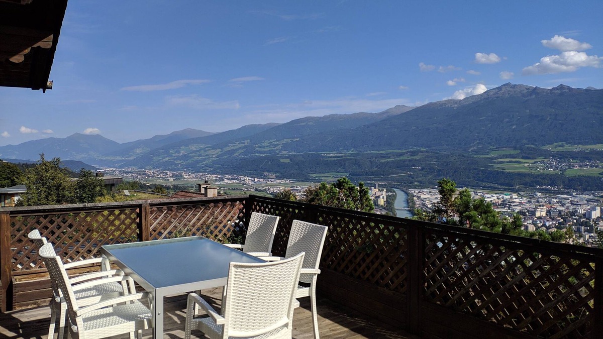 Hungerburg-Hoheninnsbruck Apartment | Alpendohle Apartments "august Macke"