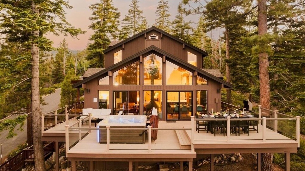 Meeks Bay Ski Chalet | Alpenglow Aerie | StayLuxe Rubicon