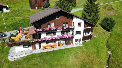 Gaschurn Bed & Breakfast | Alpinchalet Zigjam