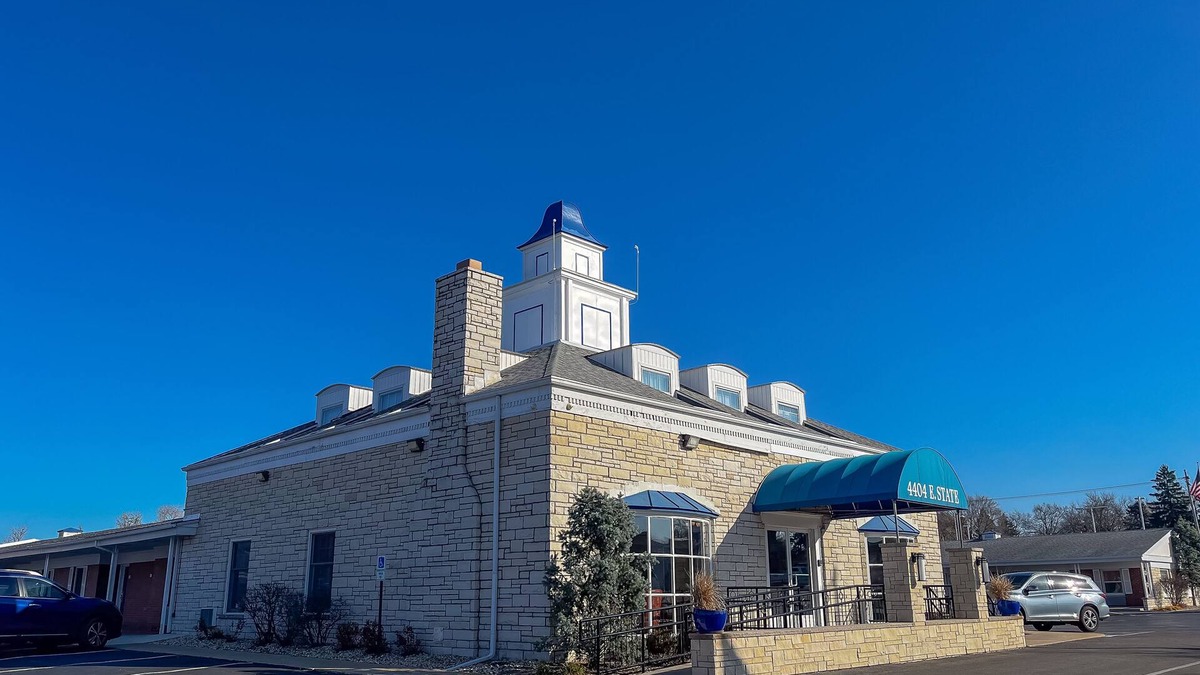 Rockford Hotel | Alpine Inn Rockford
