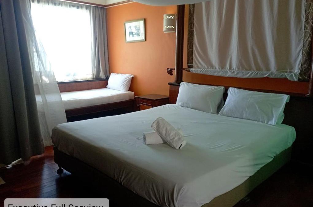 Taman Tanjung Ski Chalet | Alpine LXPD Full Seaview Water Chalet