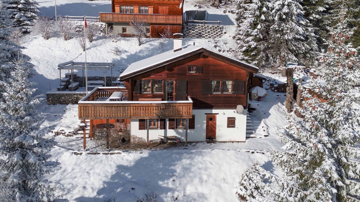 Malix Ski Chalet | Alps Retreat