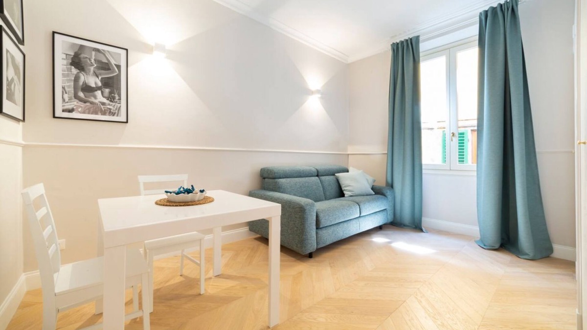Duomo Apartment | Altafronte Enchanted Suite close to Uffizi Gallery