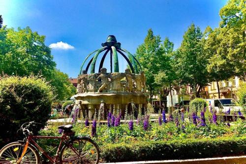 Weststadt Apartment | Altbauwohnung am Gutenbergplatz