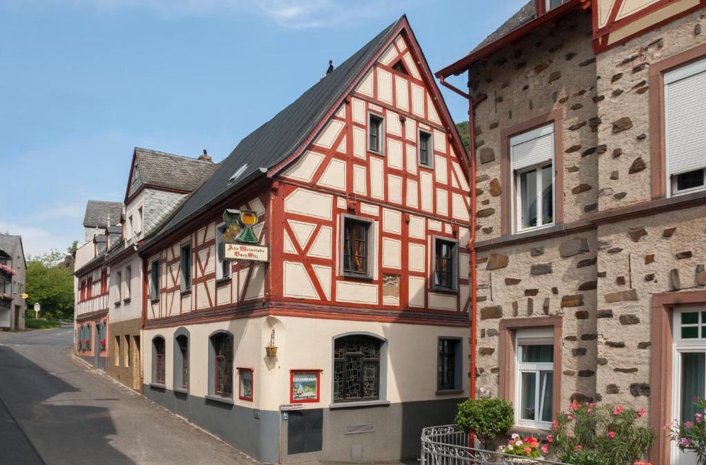 Karden Bed & Breakfast | Alte Weinstube Burg Eltz