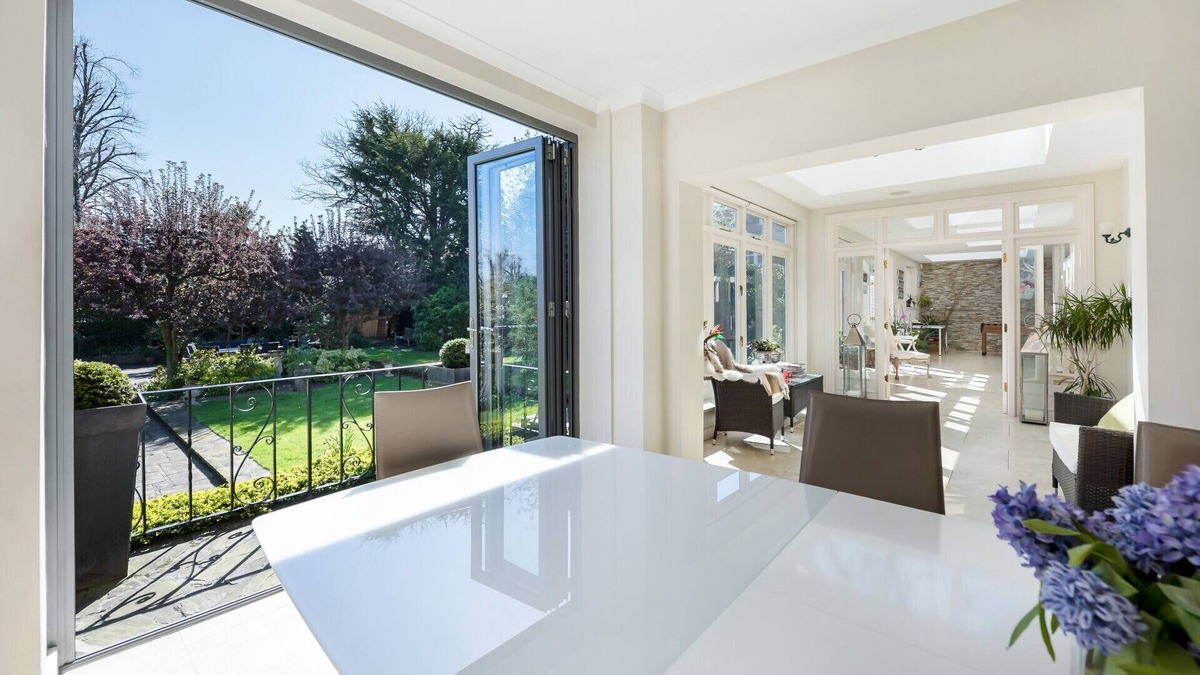 Putney House | ALTIDO Modern house w/ garden in Putney