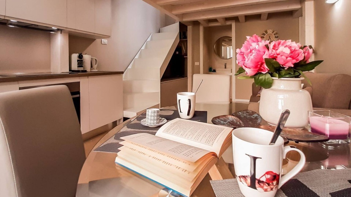 Chinatown Apartment | ALTIDO Sophisticated 2 BR loft for 4 w/Spacious terrace