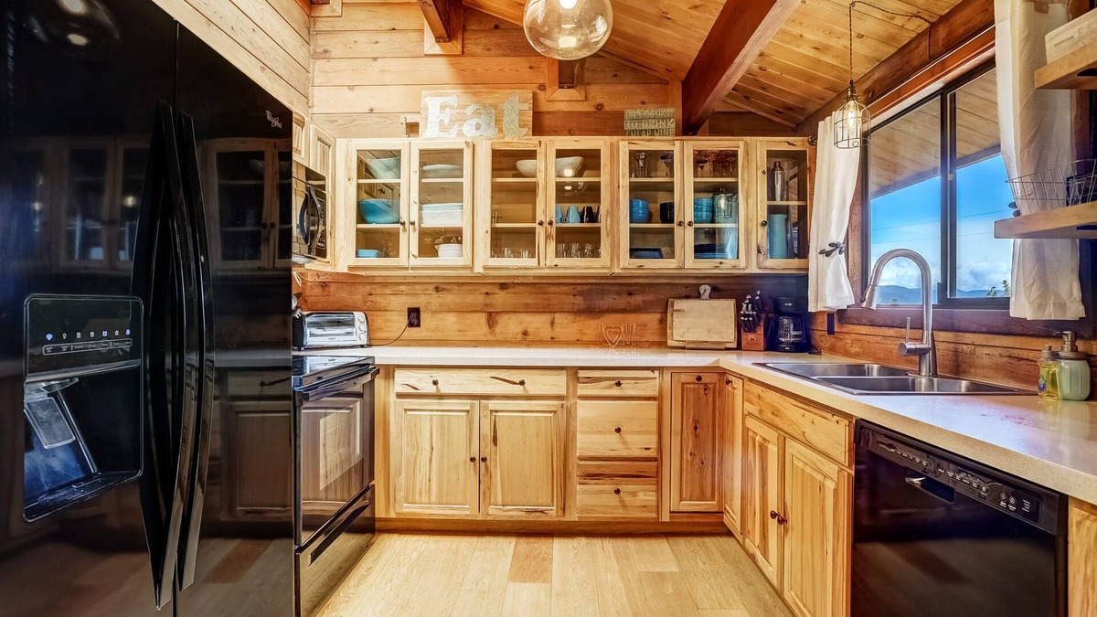 Lincoln Park House | Altitude Adjustment Lodge - Hot tub Sunset Lake Views
