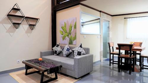 Umalas Hotel | Alu Lofts