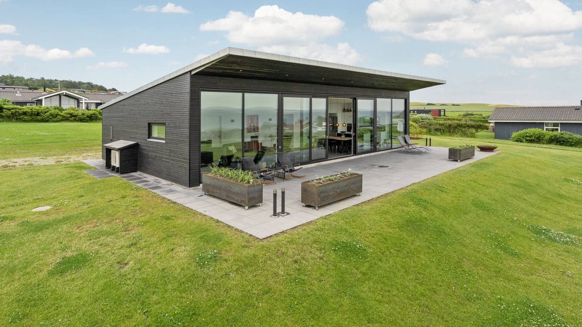 Skødshoved Strand House | "Alyna" - 200m from the sea by Interhome