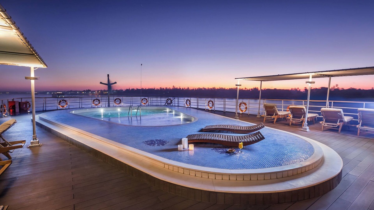 Heliopolis Boat Rental | Alyssa