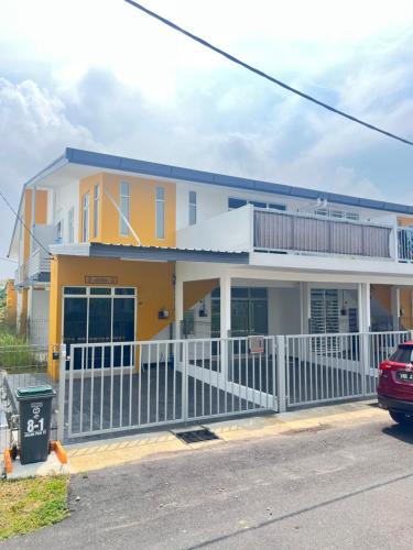Kampung Jelatang House | Aman Homestay Alor Gajah