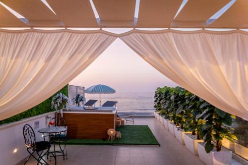 Municipio 5 Apartment | Amarè Luxury Suite And Room Vista Mare
