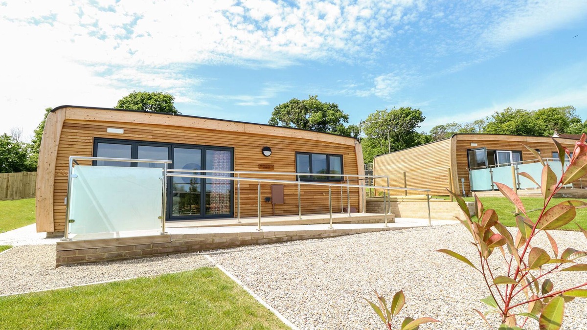 Nettlestone Cottage | AMARONE, family friendly, character holiday cottage in Seaview
