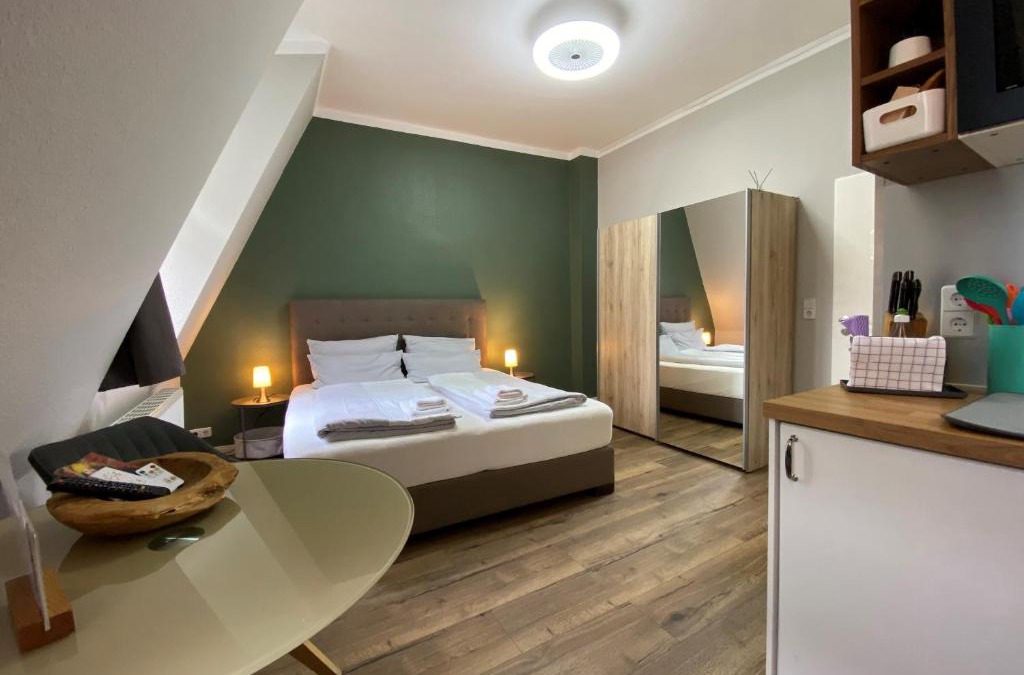 Potsdam Hotel | Amaroo - Gästehaus "Charlotte"