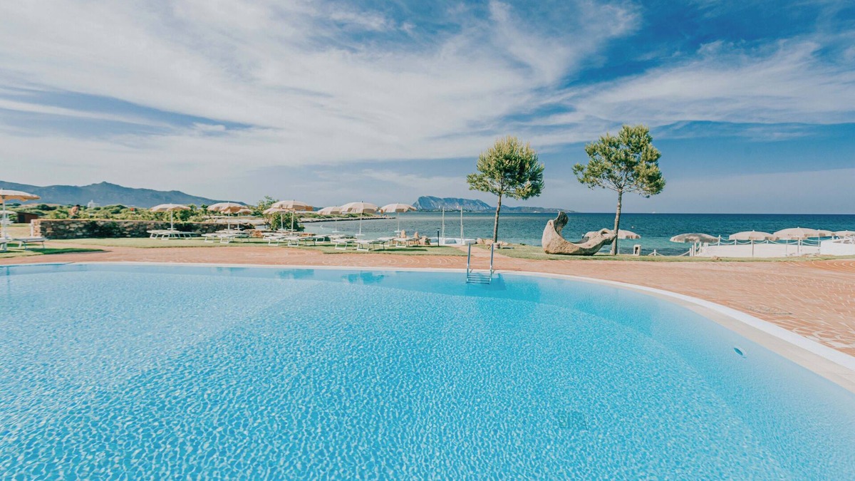 San Teodoro City Centre Hotel | Amasea Resort