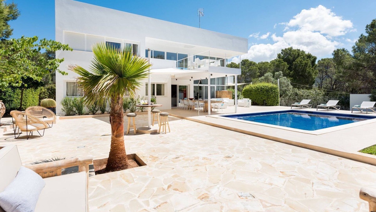 Cala Vadella Villa | Amazing Ibiza Villa | Villa Griselda | 4 Bedrooms | Spacious Furnished Sun.