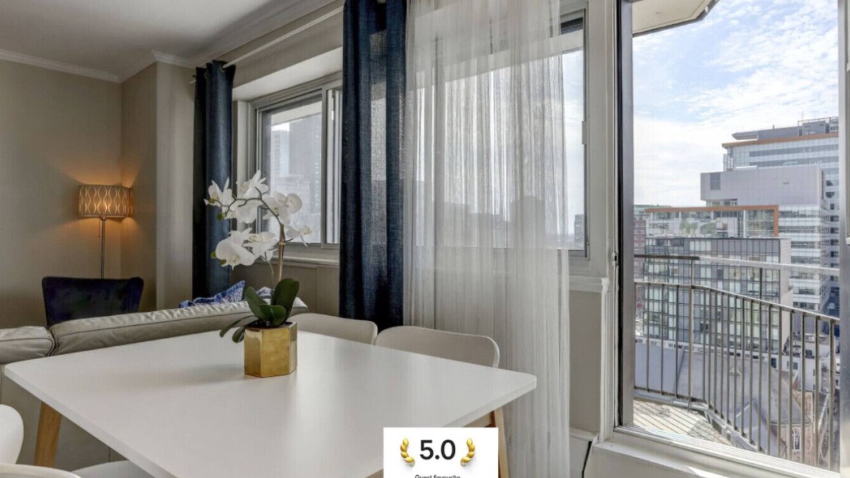 Downtown Montreal Apartment | Amazing 1-bedroom apartment in MTL Downtown
