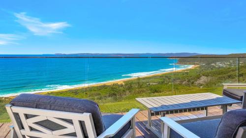 Killcare Heights House | 'Amazing 180 Degree Views' by HolidayCo