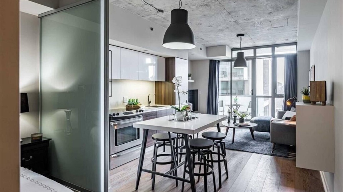 Beaconsfield Village Apartment | Amazing 1BD Suite - Heart of Toronto