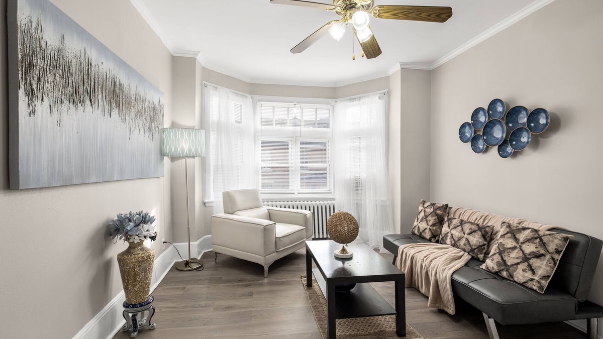 Spruce Hill Apartment | Amazing 2BR by Upenn/Drexel