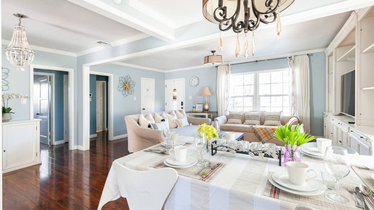 Monrovia House | Amazing 3B2B House Near City of Hope