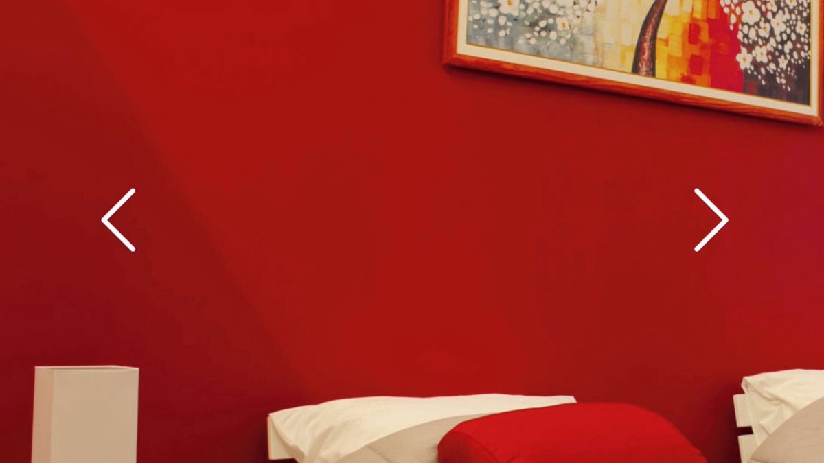 Salerno Apartment | Amazing 5-bedroom apartment with WiFi in Salerno. 50 mt to metro station.