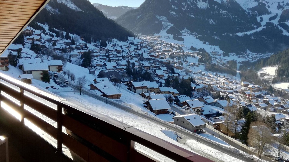 Chatel Apartment | Amazing apartment in Chatel with terrace