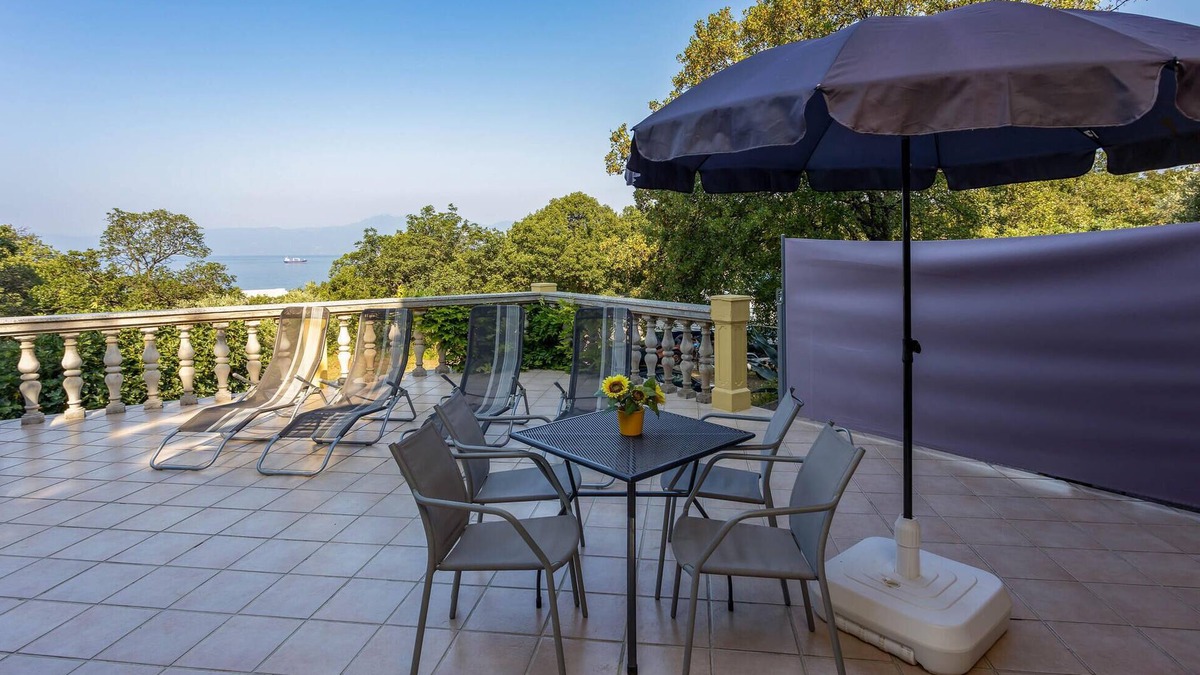 Zurkovo Apartment | Amazing apartment in Kostrena with WiFi