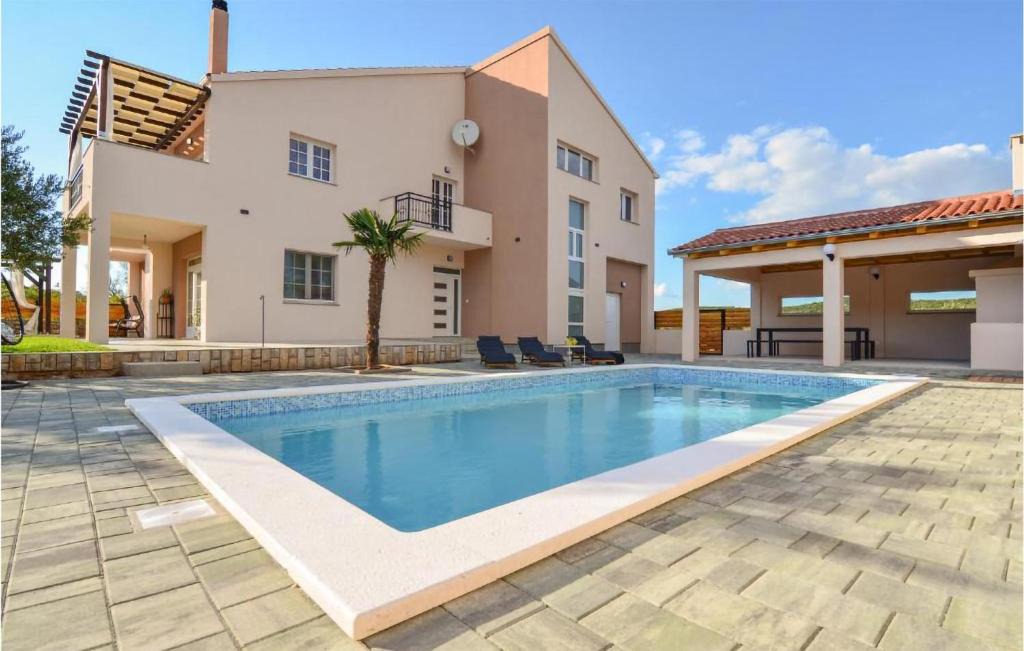 Pirovac Apartment | Amazing Apartment In Kasic With Wifi