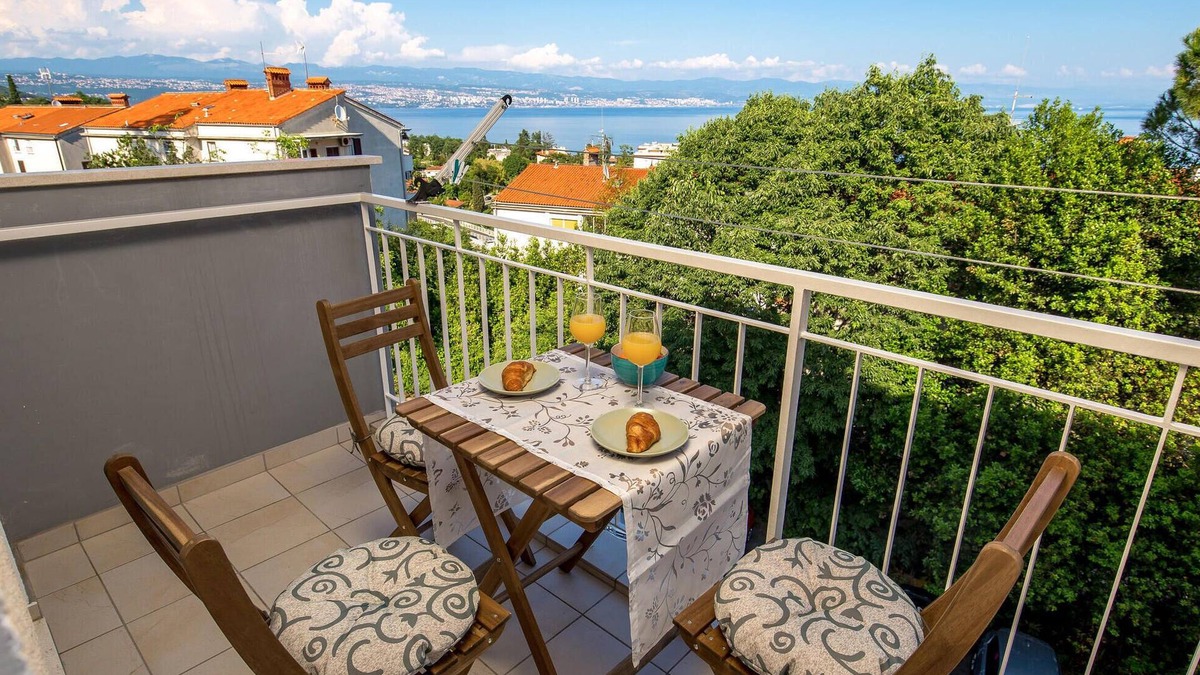 Lovran Apartment | Amazing apartment in Lovran with WiFi