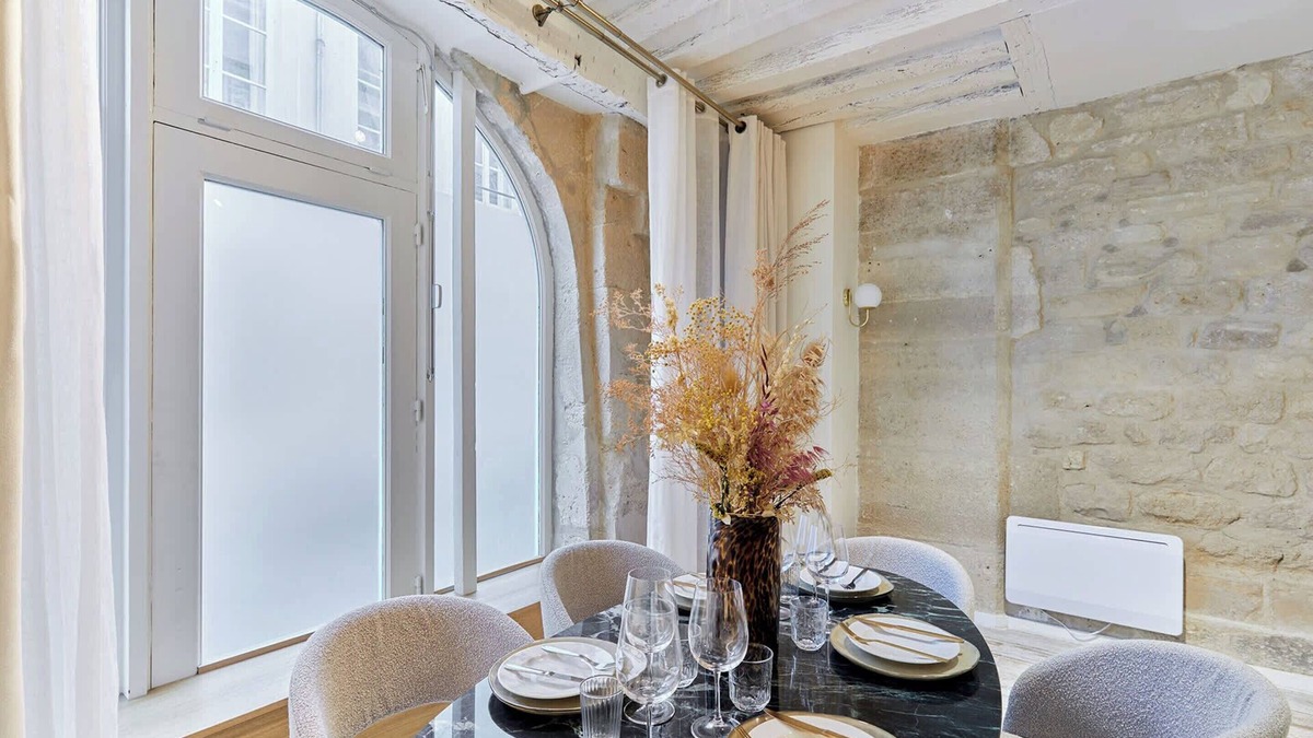 Arsenal Apartment | Amazing Apartment in the Center of Paris