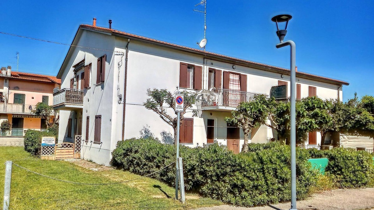 Lido di Dante Apartment | Amazing apartment with garden