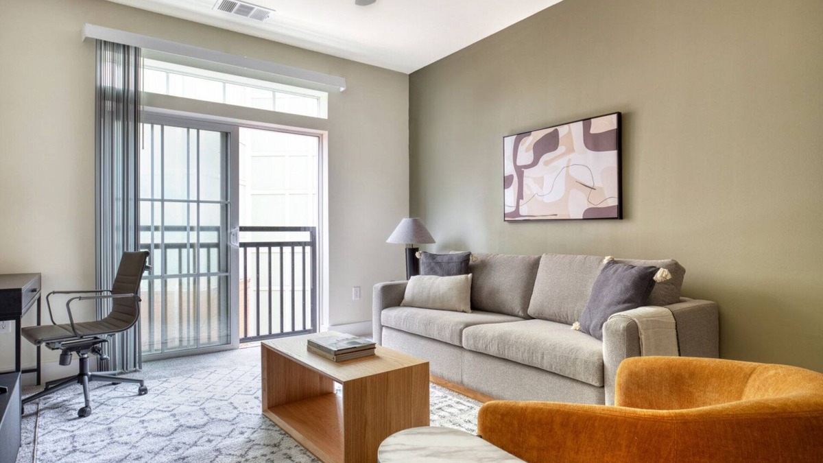 Eisenhower East Apartment | Amazing Carlyle 1BR w/W/D, Pool & Gym, nr Metro, by Blueground