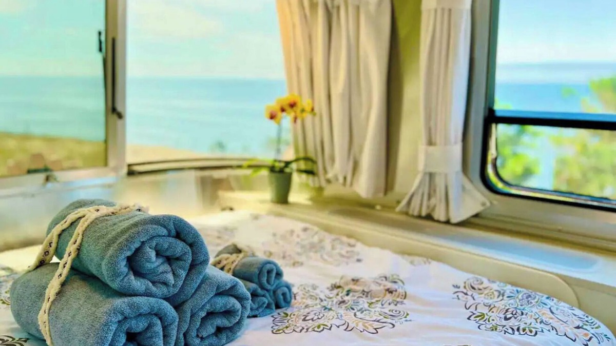 Half Moon Bay House | Amazing Coastal Airstream - "Dream" - Half Moon Bay, CA