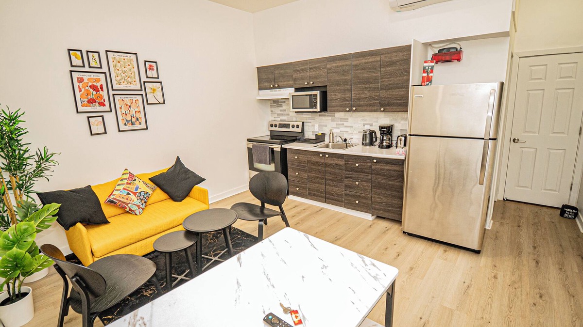 Plateau Mont Royal Condo | Amazing Condo in the heard of the city