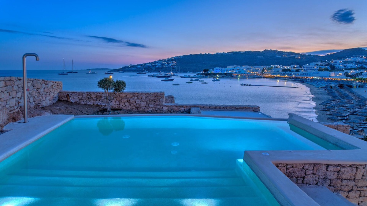 Platis Gialos House | Amazing Contemporary villa on the beach Platis Gialos, Walking to Scorpios