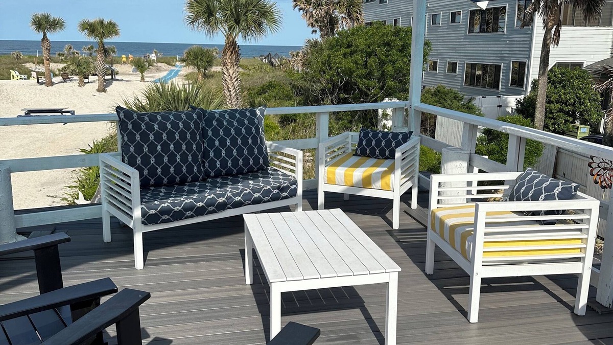 Vilano Beach House | Amazing Direct Beachfront sleeps 16