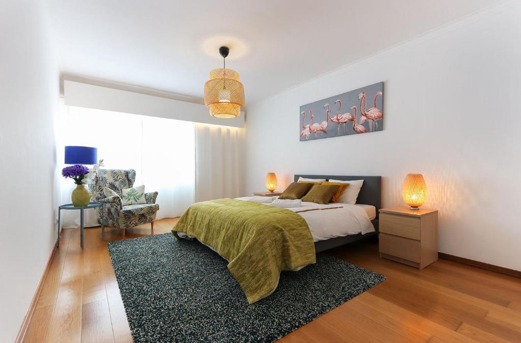 Pena Apartment | Amazing Downtown Family Apartment