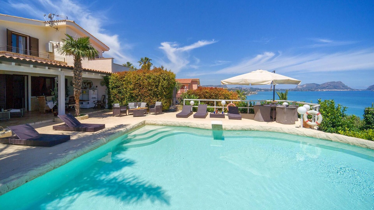 Torre Colonna-sperone House | Amazing home in Altavilla Milicia (PA)