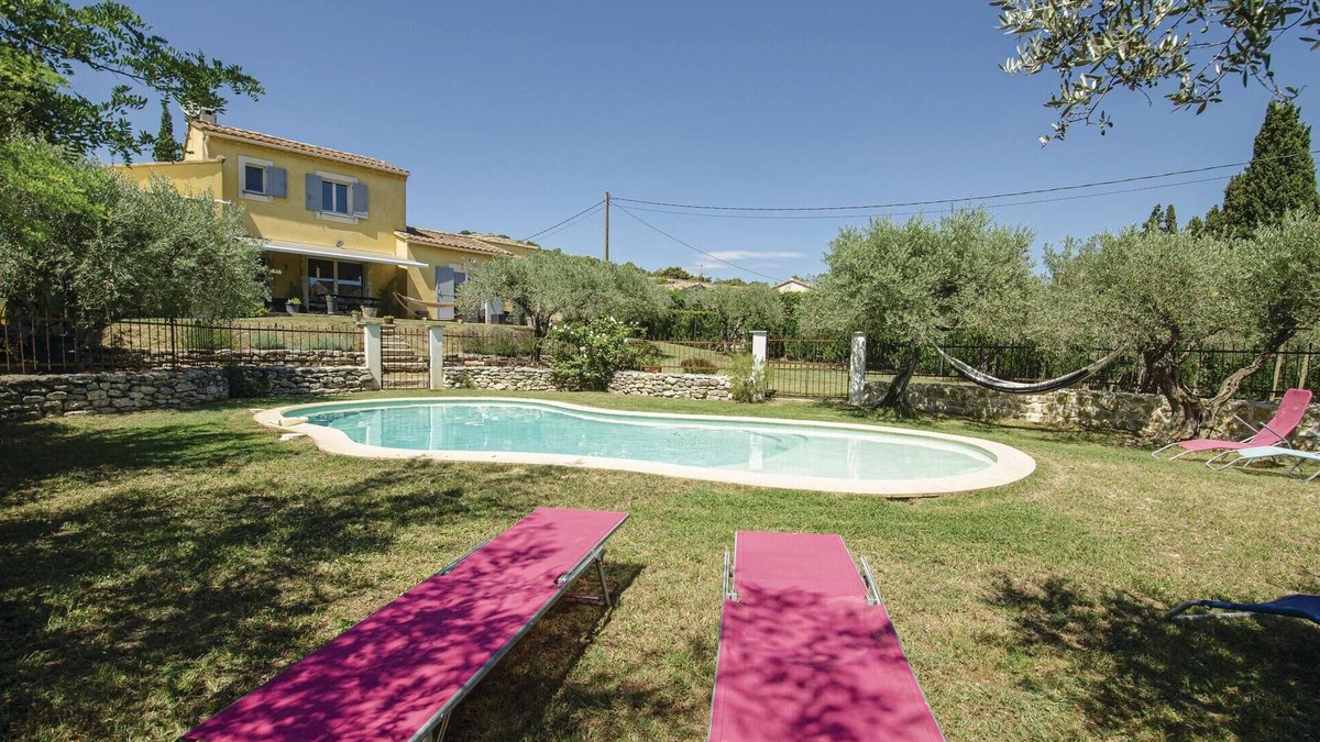 Caumont-sur-Durance House | Amazing home in Caumont sur Durance