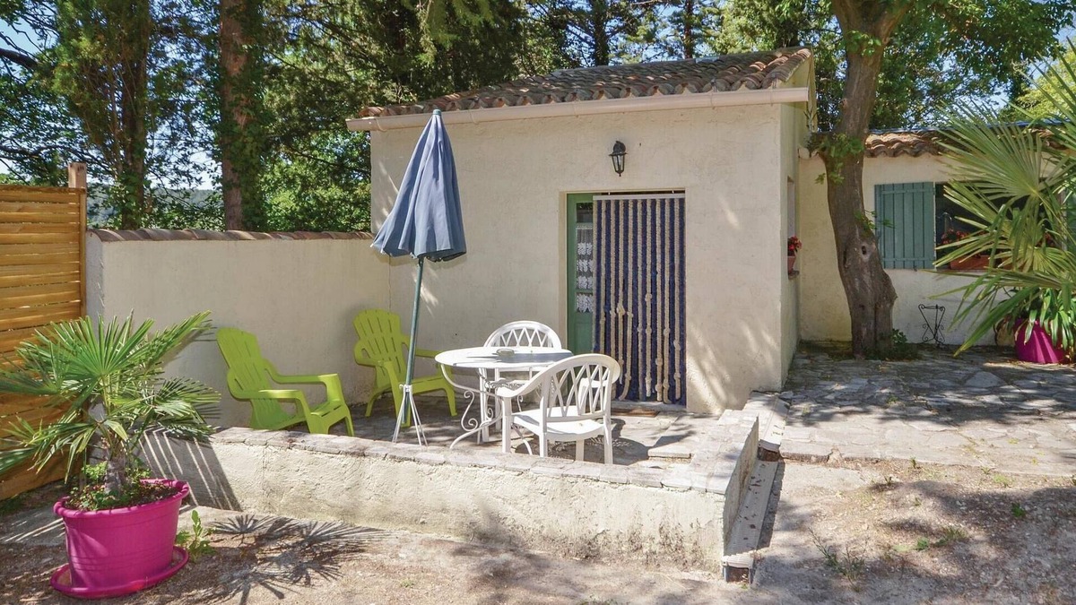 Crillon-le-Brave House | Amazing home in Crillon le Brave