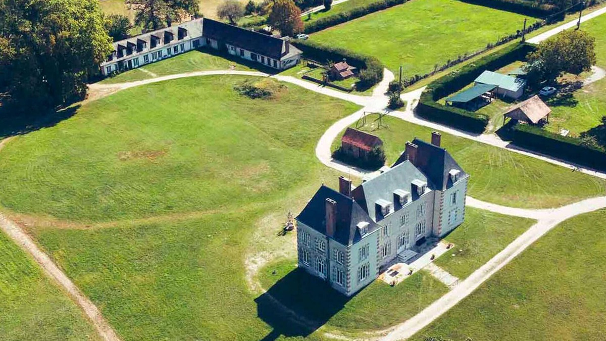 Ligny-le-Ribault House | Amazing home in LIGNY LE RIBAULT