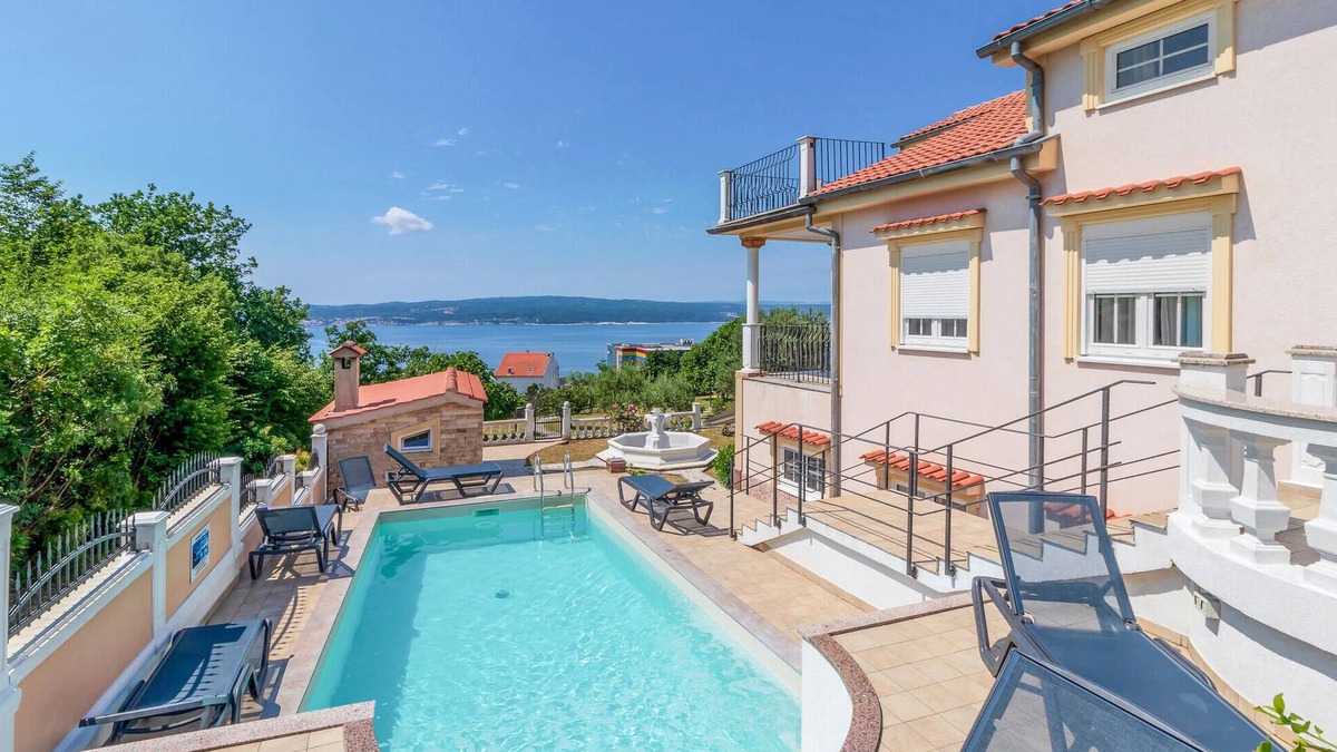 Crikvenica House | Amazing home in Dramalj