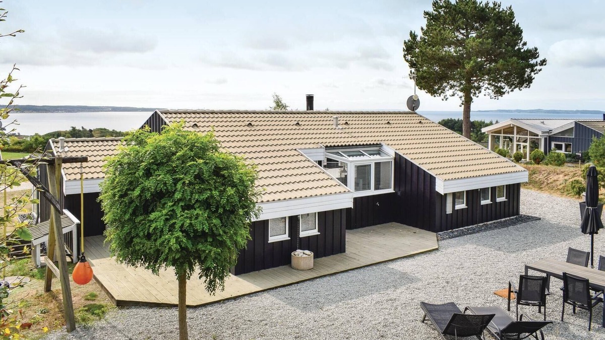 Handrup Strand House | Amazing home in Ebeltoft with sauna
